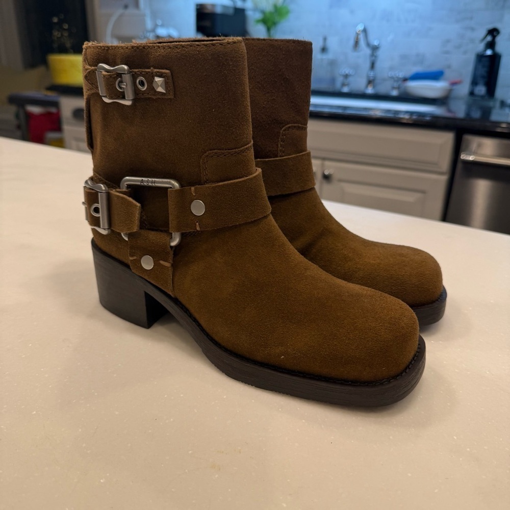 Ash Women’s Texas Boots Brown Suede, Buckles & Straps NEW Sz US 6.5 -7 EU 37 - Picture 4 of 11